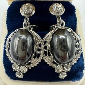 Vintage silver tone filigree hematite glass cabochon rhinestone clip on earrings
